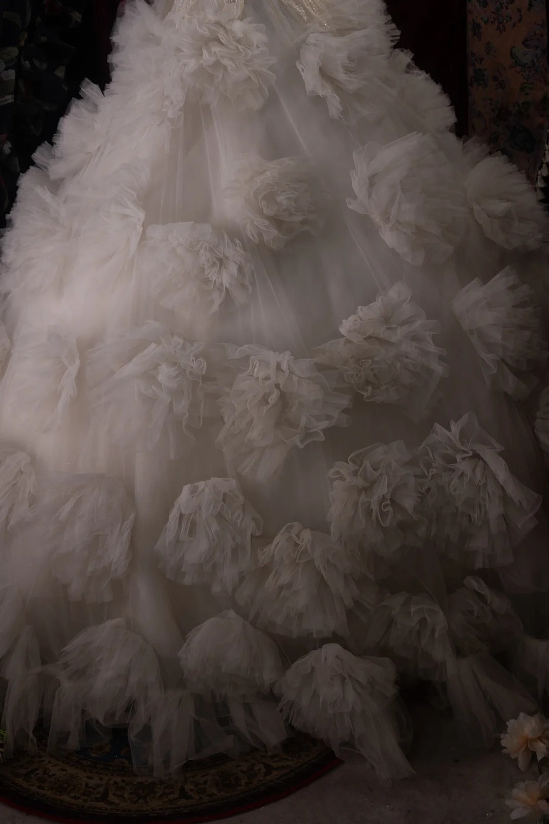 Stunning Ball Gown Sweetheart White Tulle 2000s With Flowers Long Autumn Winter Bridal Dress Wedding Dresses RB8382