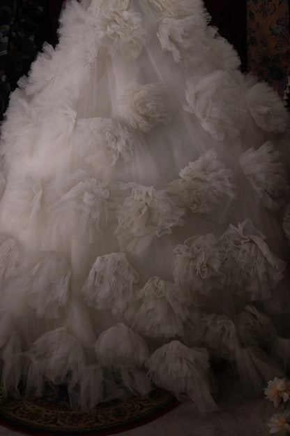Stunning Ball Gown Sweetheart White Tulle 2000s With Flowers Long Autumn Winter Bridal Dress Wedding Dresses RB8382