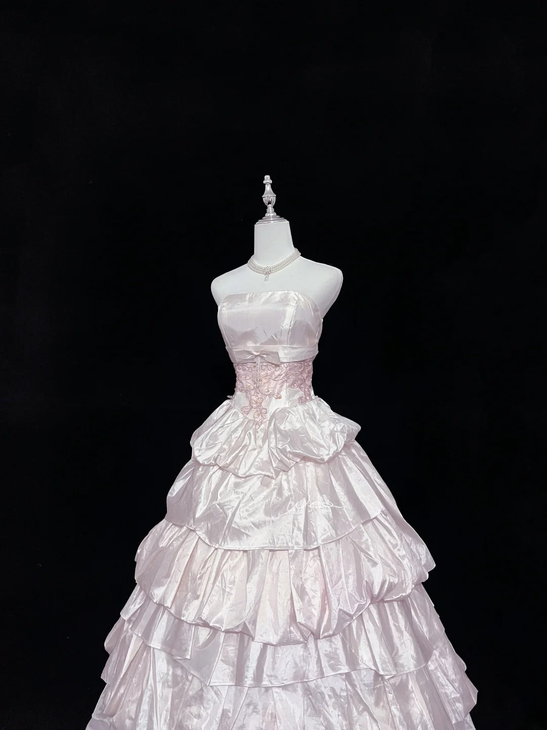 Beautiful Ball Gown Strapless Pink Satin With Appliqued Tiered Prom Dress Formal Outfits Party Dresses RB7588