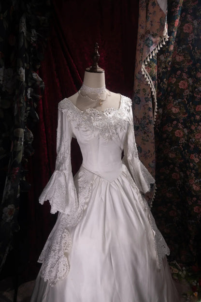 Vintage Ball Gown Square Neck Satin White 2000s With Sleeves Long Autumn Winter Bridal Dress Wedding Dresses RB8383