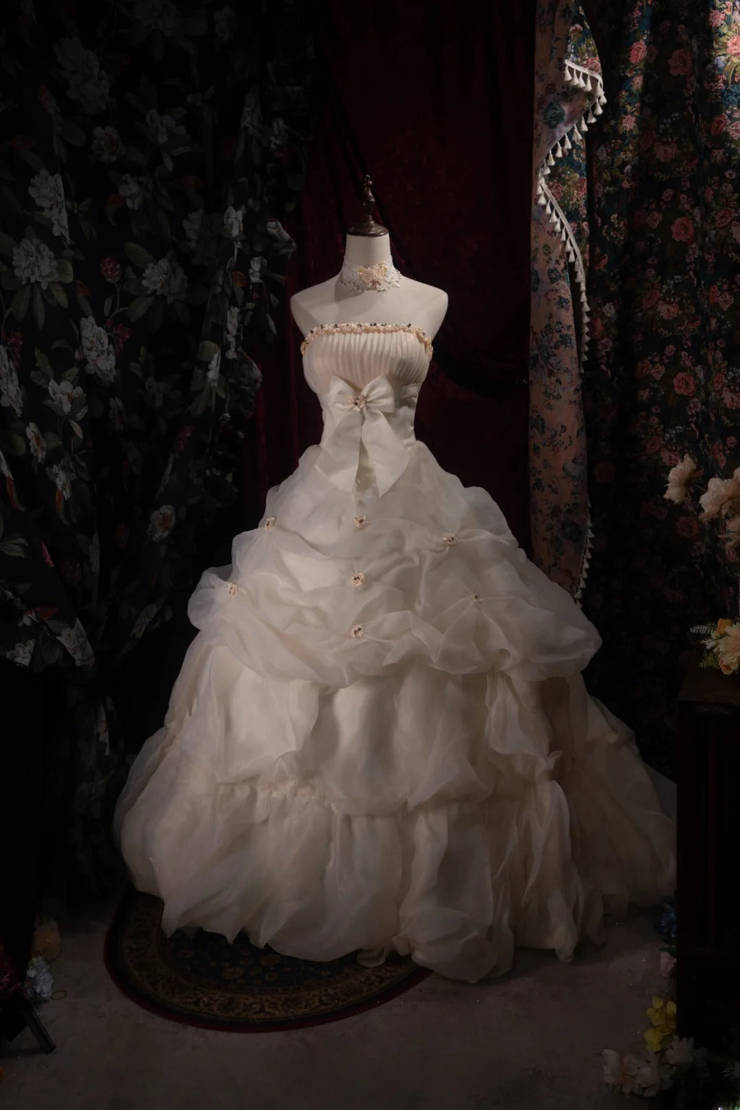 Dreamy Princess Ball Gown Formal Events Strapless Ivory With Tiered Quince Dress Quinceanera Dresses Birthday Outfits RB8384