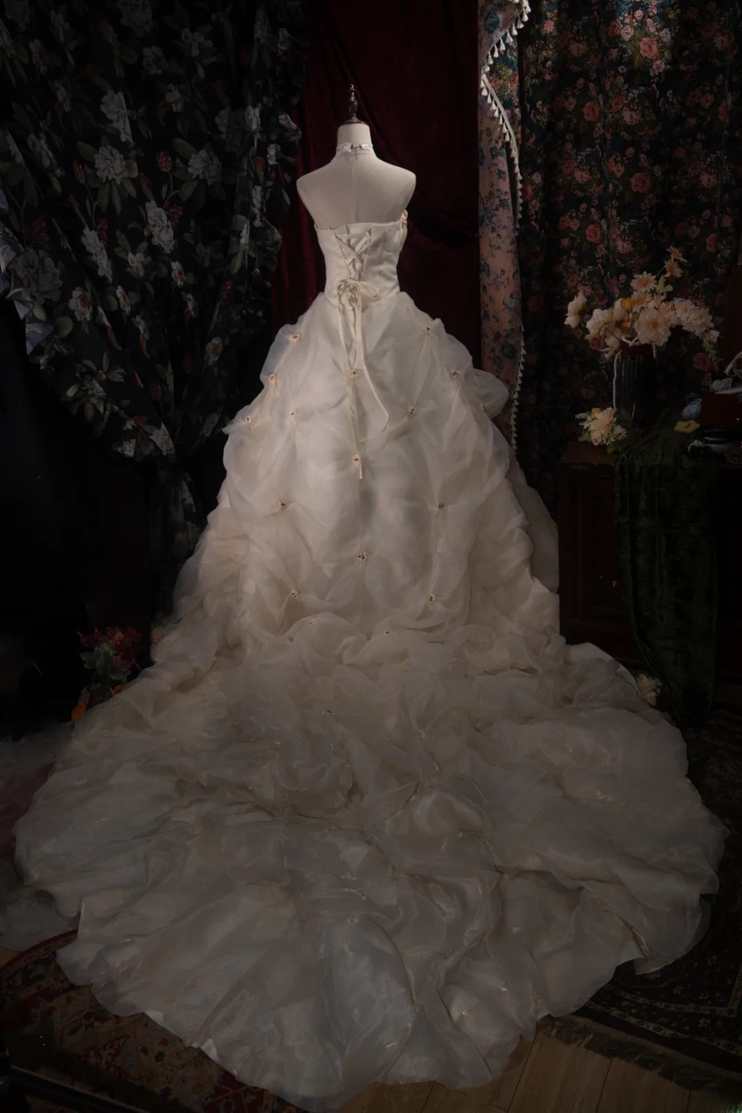Dreamy Princess Ball Gown Formal Events Strapless Ivory With Tiered Quince Dress Quinceanera Dresses Birthday Outfits RB8384