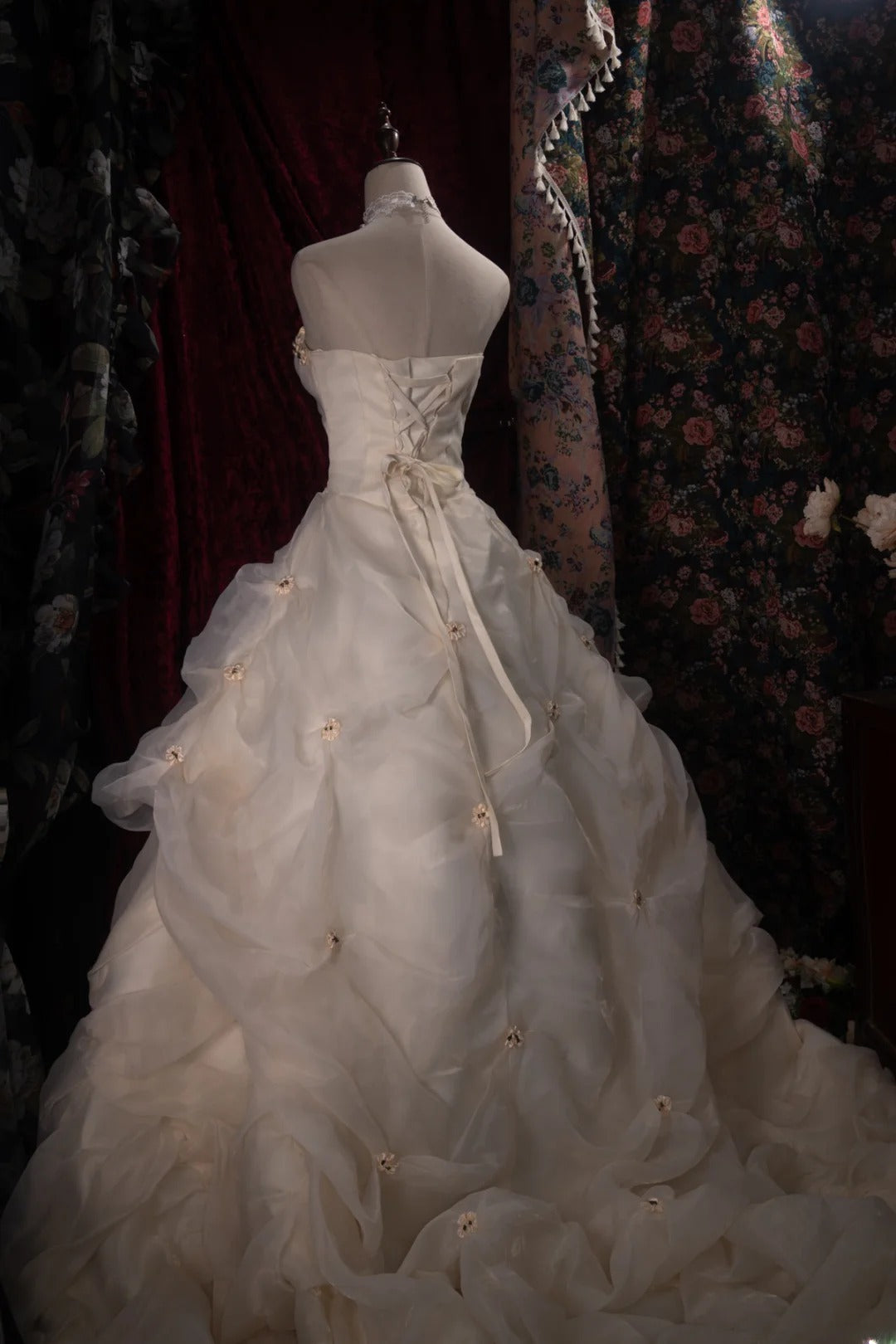 Dreamy Princess Ball Gown Formal Events Strapless Ivory With Tiered Quince Dress Quinceanera Dresses Birthday Outfits RB8384
