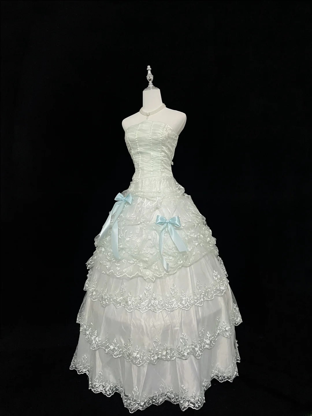 Pretty Ball Gowns Strapless Mint Green Tulle With Lace Appliqued Bow Long Prom Dress Puffy Sweet 16 Sweet Sixteen Outfits Vestido de 15 RB7592