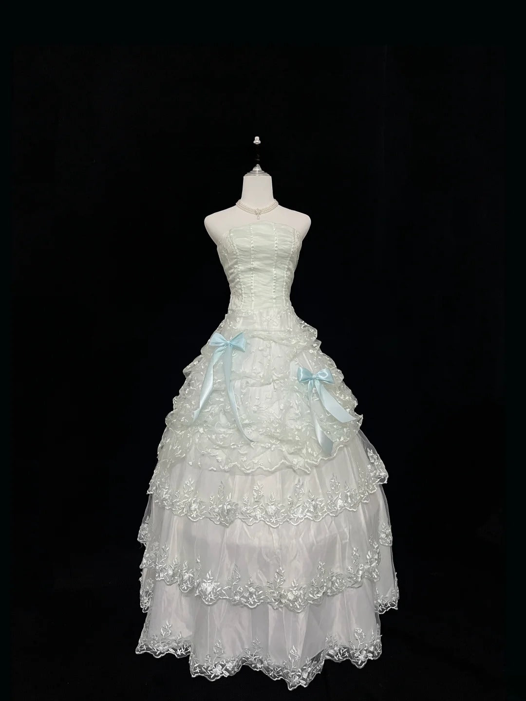 Pretty Ball Gowns Strapless Mint Green Tulle With Lace Appliqued Bow Long Prom Dress Puffy Sweet 16 Sweet Sixteen Outfits Vestido de 15 RB7592