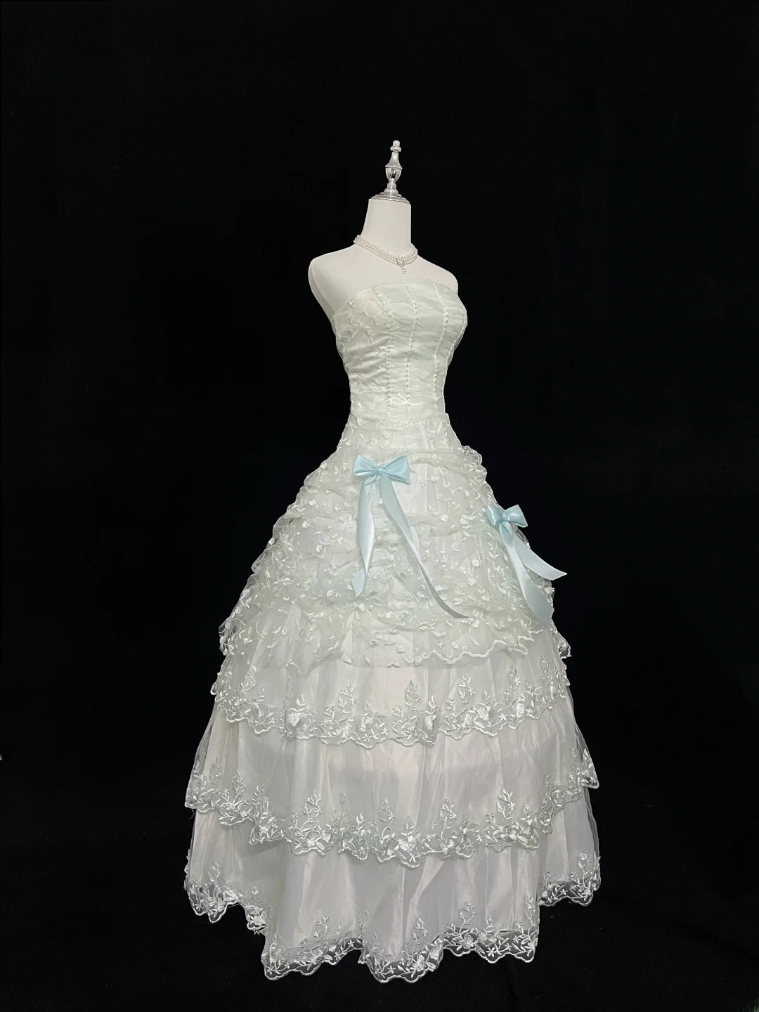 Pretty Ball Gowns Strapless Mint Green Tulle With Lace Appliqued Bow Long Prom Dress Puffy Sweet 16 Sweet Sixteen Outfits Vestido de 15 RB7592