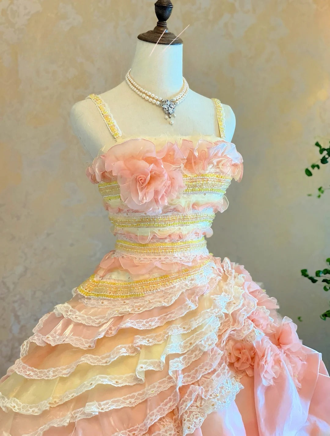Quinceanera Dress Spaghetti Straps Pink Yellow With Tiered Layers Floor Length Ball Gown Sweet 15 15th Birthday Gown RB9122