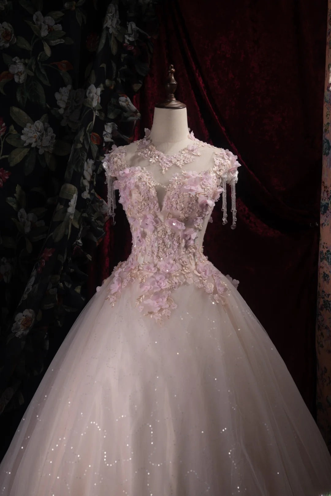 Dreamy Princess Ball Gown Formal Events Scoop Appliques With Flowers Quince Dress Quinceanera Dresses Birthday Outfits RB8388