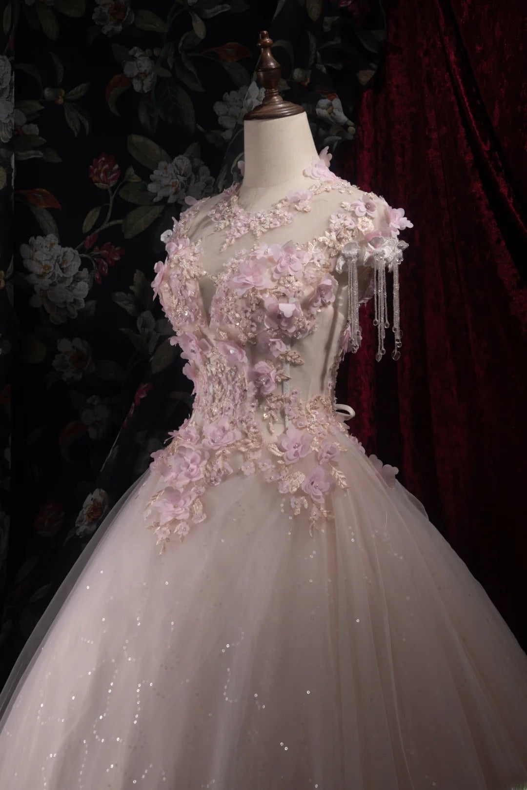 Dreamy Princess Ball Gown Formal Events Scoop Appliques With Flowers Quince Dress Quinceanera Dresses Birthday Outfits RB8388