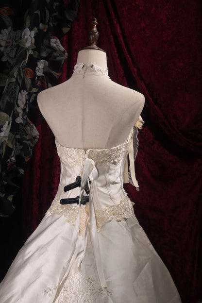 Stunning Ball Gown Strapless 2000s White With Appliqued Flowers Long Autumn Winter Bridal Dress Wedding Dresses RB8473
