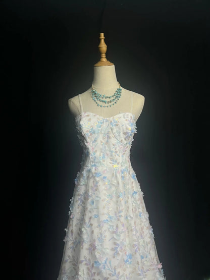 Chic Prom Dresses A line Spaghetti Strap White Sequin Sleeveless Long Formal Outfits RB6003