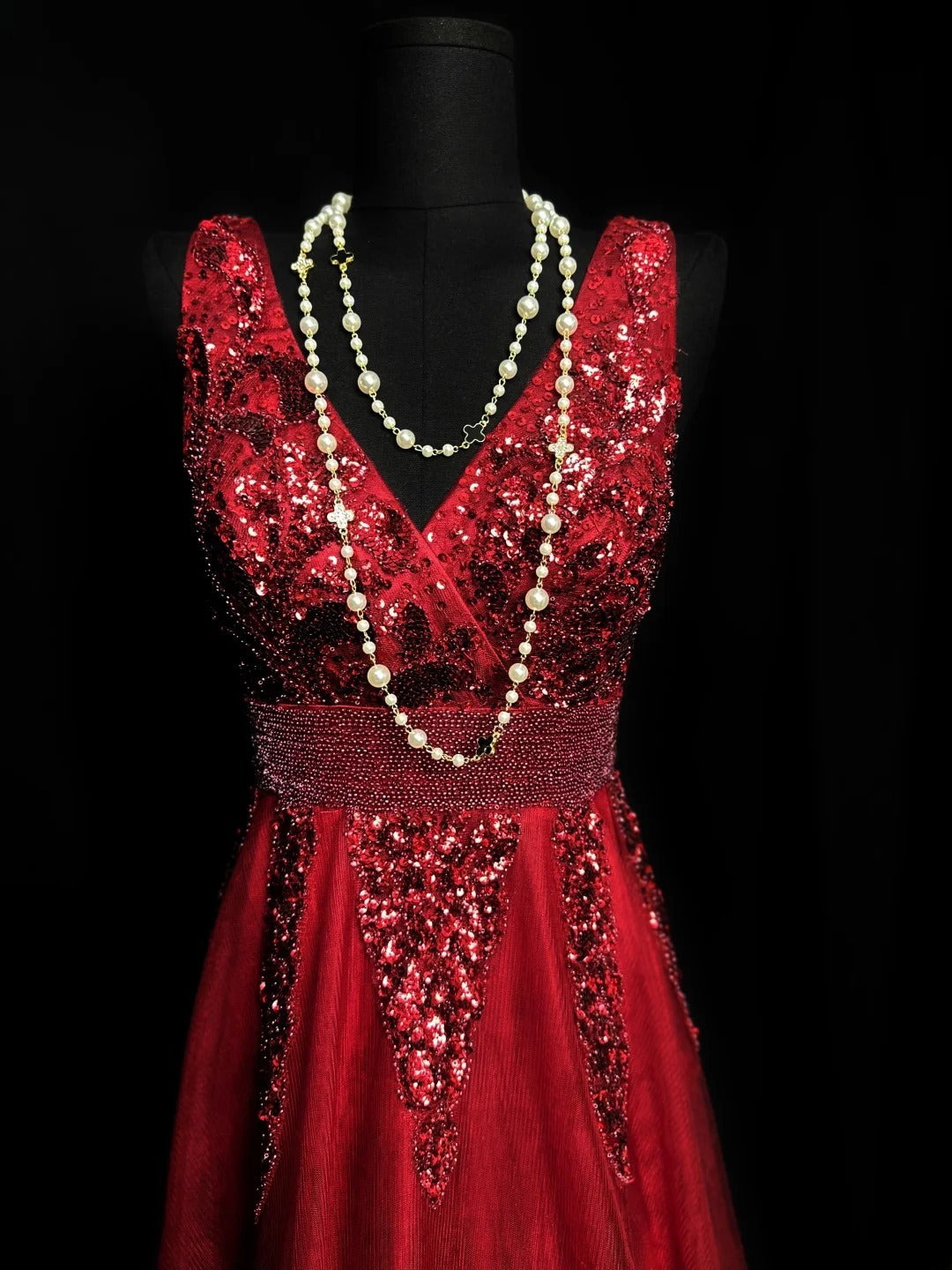 Vintage Prom Dresses A line V Neck Red Tulle With Beads Crystals Sleeveless Long Formal Outfits RB6005