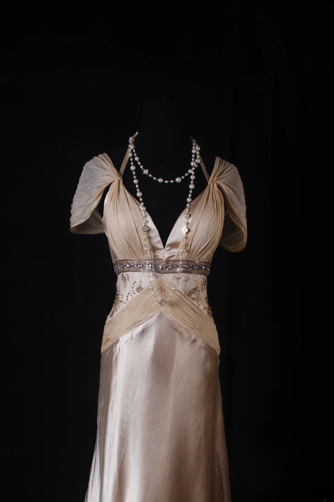 Classy Prom Dresses 1950s A line V Neckline Champagne Chiffon With Beaded Vintage Long Parties Gowns Evening Dress AS210