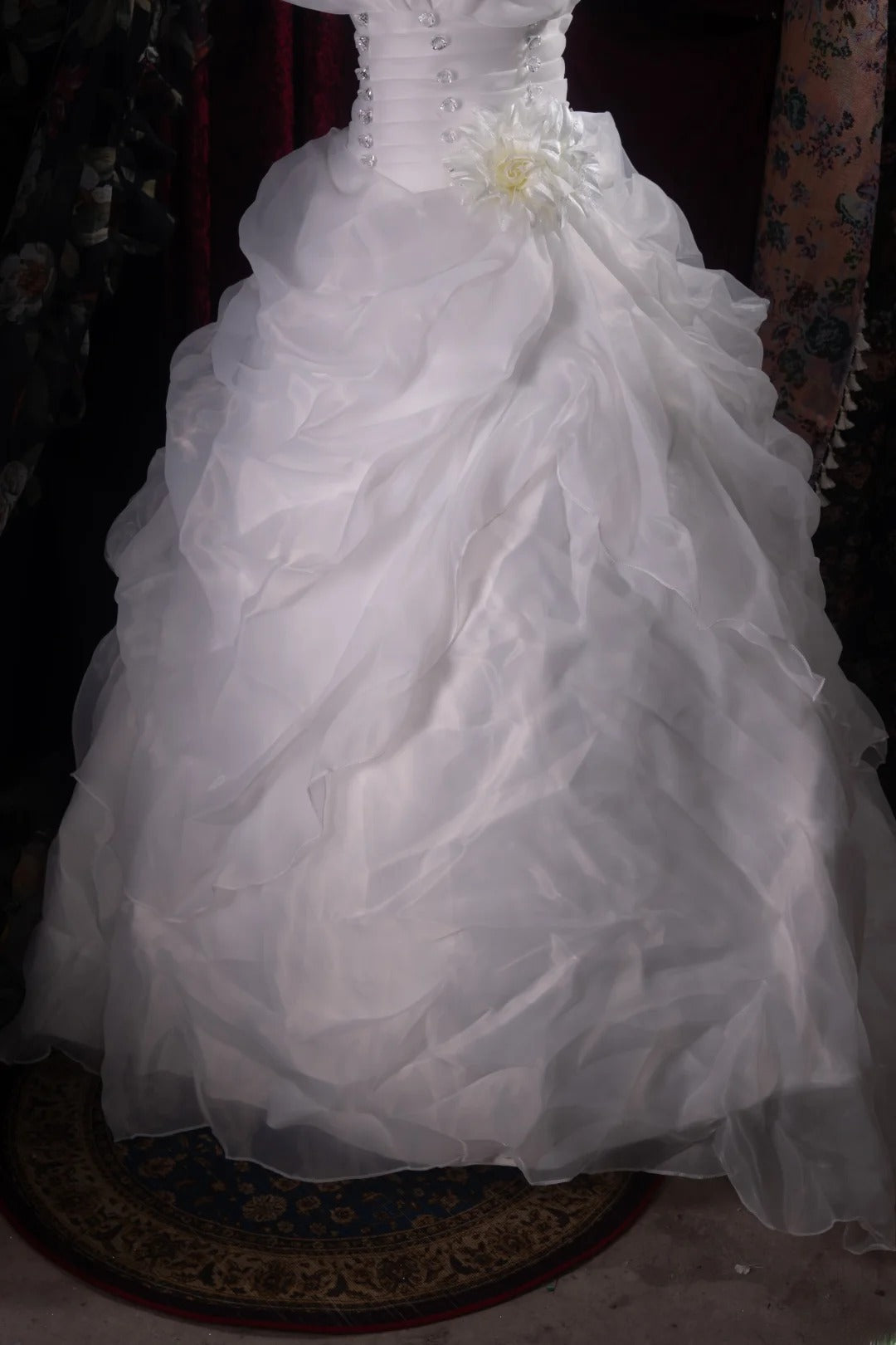 Stunning Ball Gown Strapless Beaded 2000s White With Cape Button Fitted Long Autumn Winter Bridal Dress Wedding Dresses RB8484