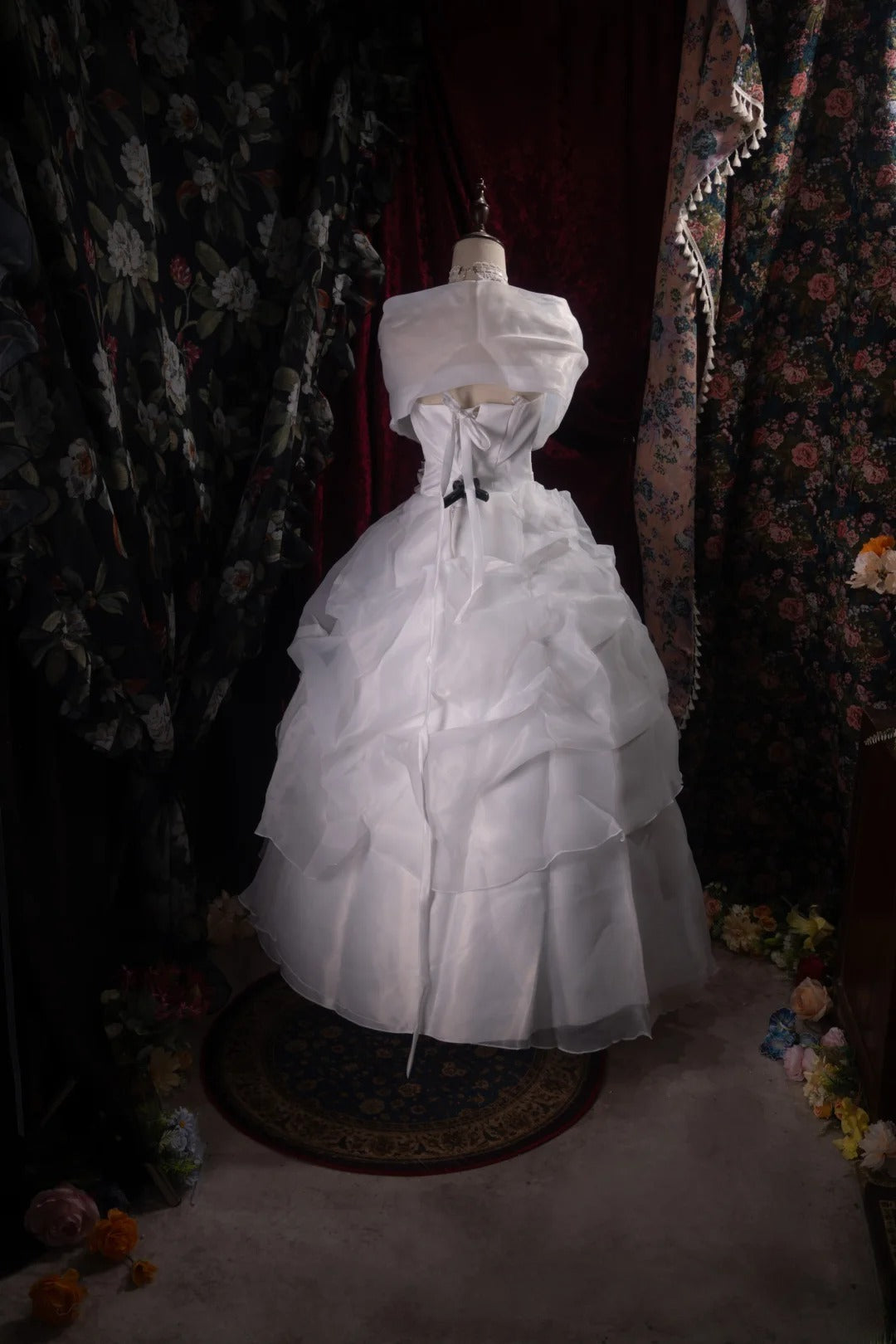 Stunning Ball Gown Strapless Beaded 2000s White With Cape Button Fitted Long Autumn Winter Bridal Dress Wedding Dresses RB8484
