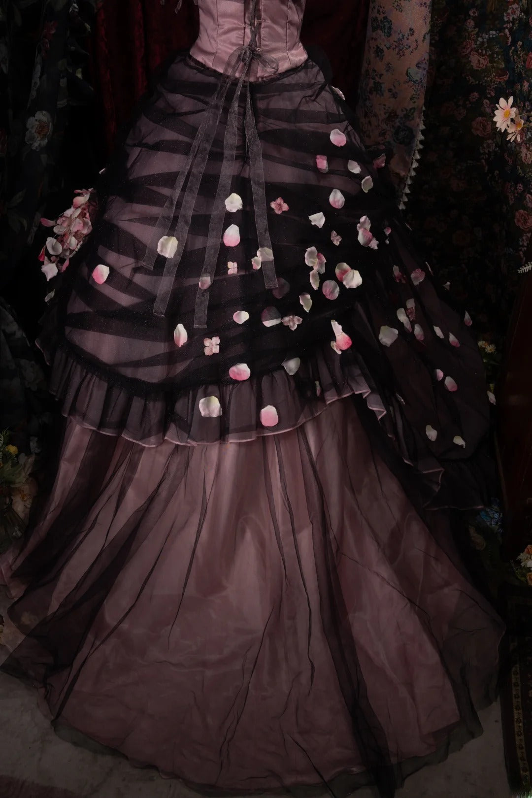 Dreamy Ball Gown Formal Events Strapless Black Tulle Pink With Flowers Quince Dress Quinceanera Dresses Birthday Outfits RB8486