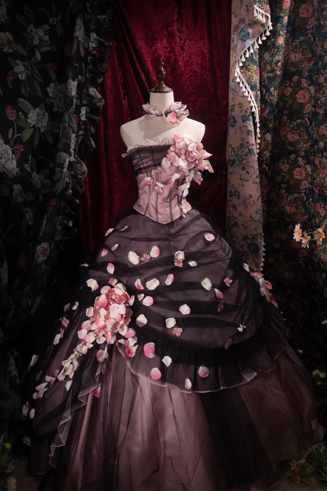 Dreamy Ball Gown Formal Events Strapless Black Tulle Pink With Flowers Quince Dress Quinceanera Dresses Birthday Outfits RB8486