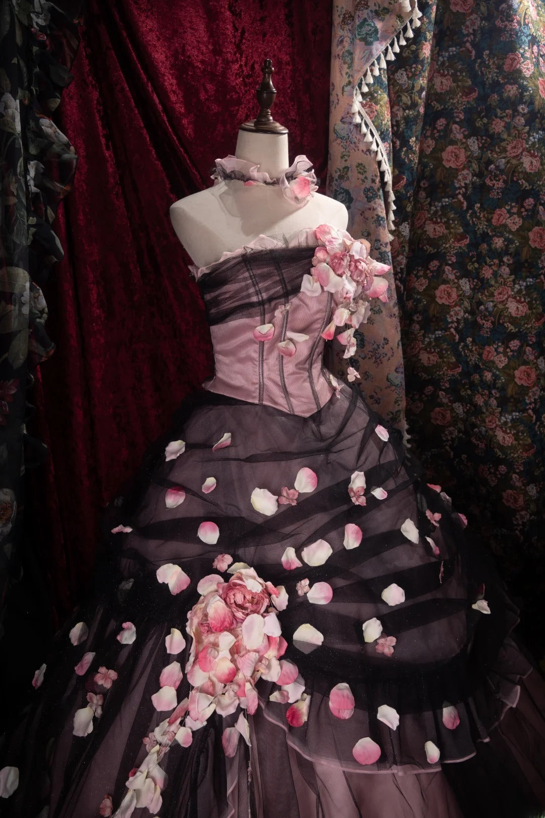 Dreamy Ball Gown Formal Events Strapless Black Tulle Pink With Flowers Quince Dress Quinceanera Dresses Birthday Outfits RB8486