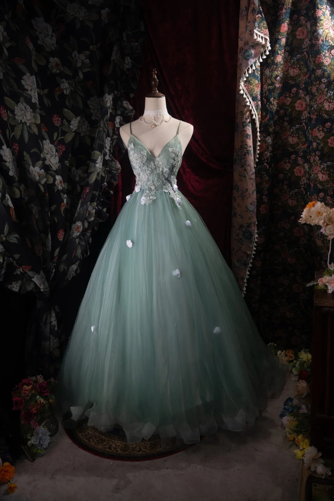 Cute Ball Gown Formal Events Spaghetti Straps Green Tulle With Appliqued Quince Dress Quinceanera Dresses Birthday Outfits RB8488