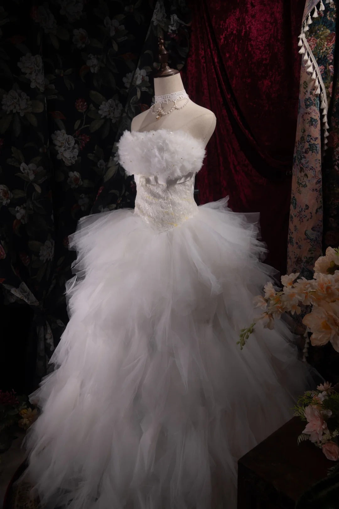 Dreamy Ball Gown Formal Events Strapless White Tulle With Tiered Quince Dress Quinceanera Dresses Birthday Outfits RB8492