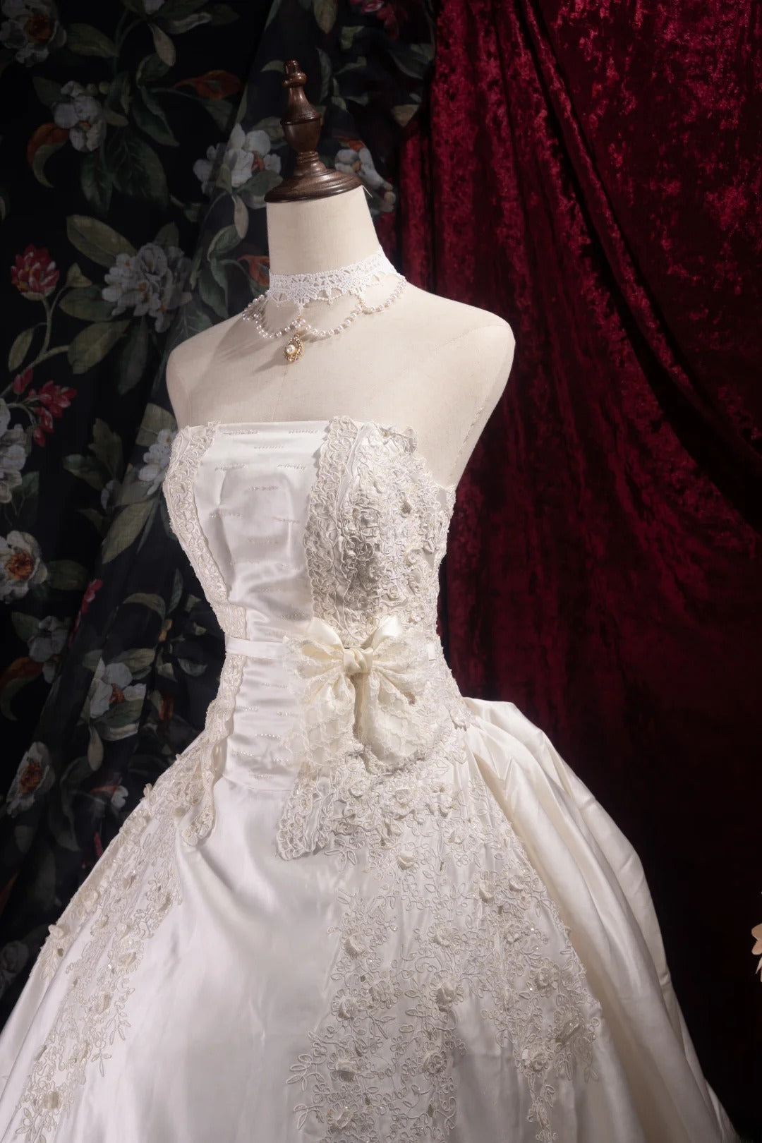 Beautiful Ball Gown Strapless White Lace 2000s With Appliqued Long Autumn Winter Bridal Dress Wedding Dresses RB8495