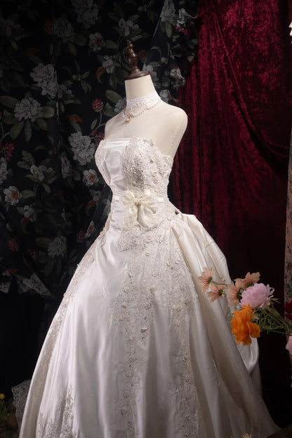 Beautiful Ball Gown Strapless White Lace 2000s With Appliqued Long Autumn Winter Bridal Dress Wedding Dresses RB8495