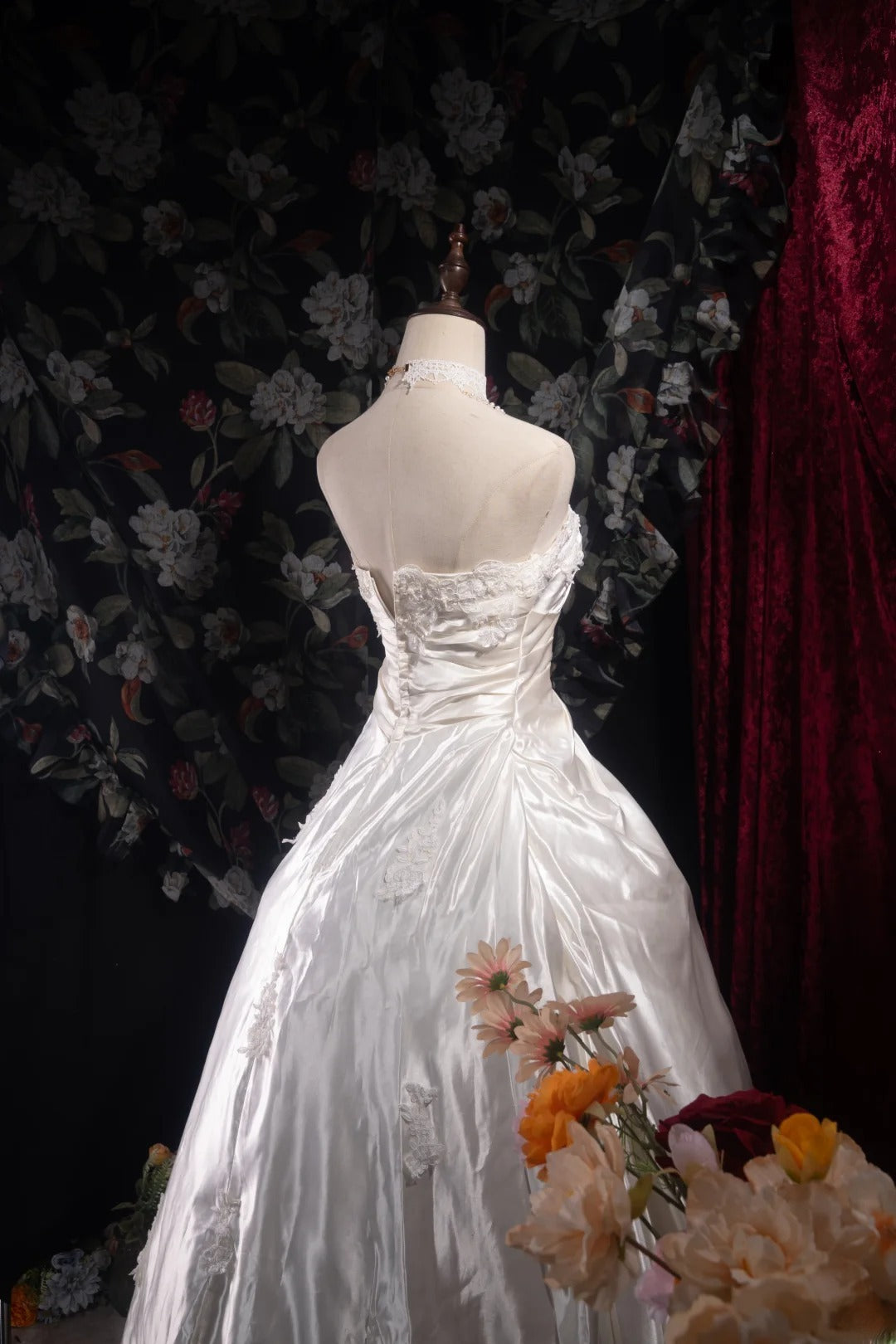 Pretty Ball Gown Strapless White Lace 2000s With Appliqued Long Autumn Winter Bridal Dress Wedding Dresses RB8496