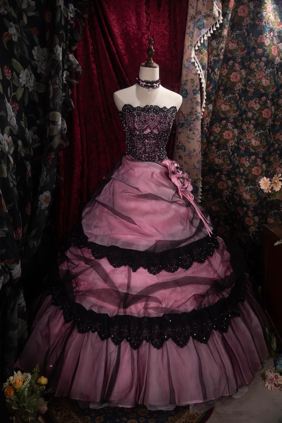 Dreamy Ball Gown Formal Events Strapless Black Tulle With Tiered Quince Dress Quinceanera Dresses Birthday Outfits RB8497