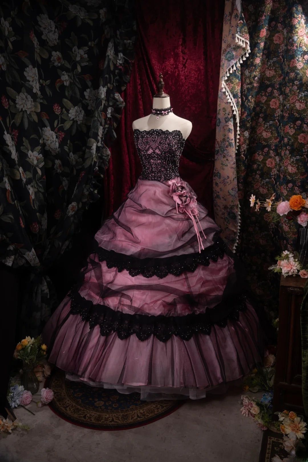 Dreamy Ball Gown Formal Events Strapless Black Tulle With Tiered Quince Dress Quinceanera Dresses Birthday Outfits RB8497
