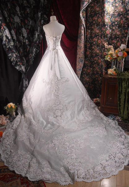 Vintage Ball Gown Strapless White Satin 2000s With Appliqued Long Autumn Winter Bridal Dress Wedding Dresses RB8501