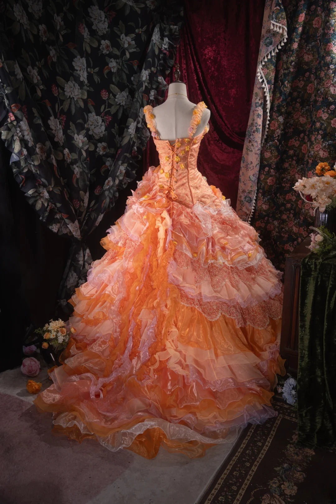 Dreamy Ball Gown Formal Events Strapless Orange Tulle With Tiered Layered Quince Dress Quinceanera Dresses Birthday Outfits RB8503