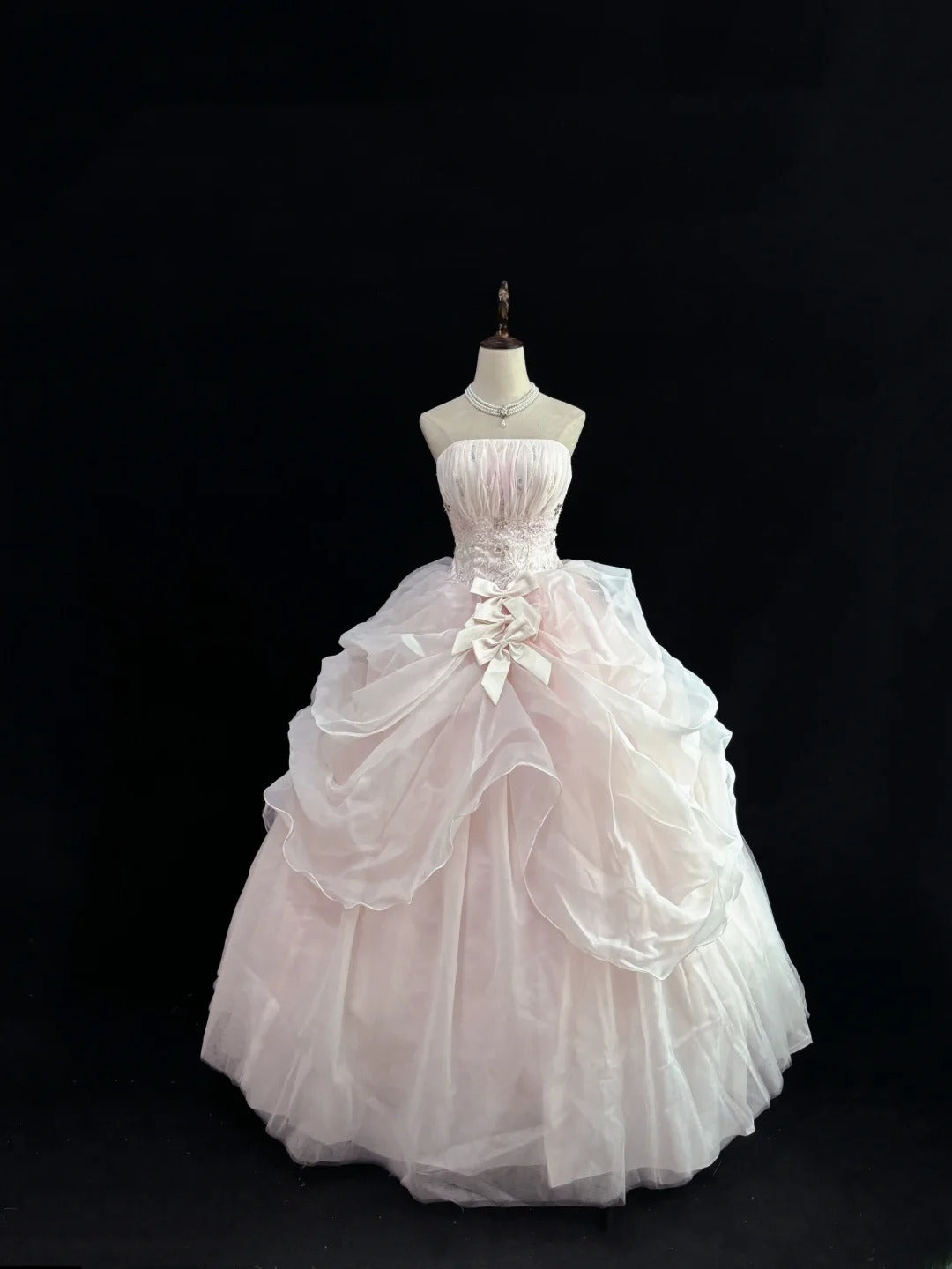 Elegant Ball Gowns Strapless Light Pink Poofy Long Appliqued Quince Dress Sweet 16 Ideas Quinceanera Dresses Vestidos De 15 anos RB7641