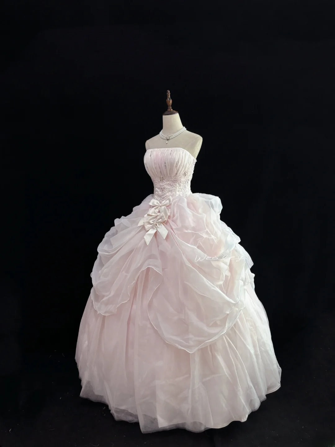 Elegant Ball Gowns Strapless Light Pink Poofy Long Appliqued Quince Dress Sweet 16 Ideas Quinceanera Dresses Vestidos De 15 anos RB7641