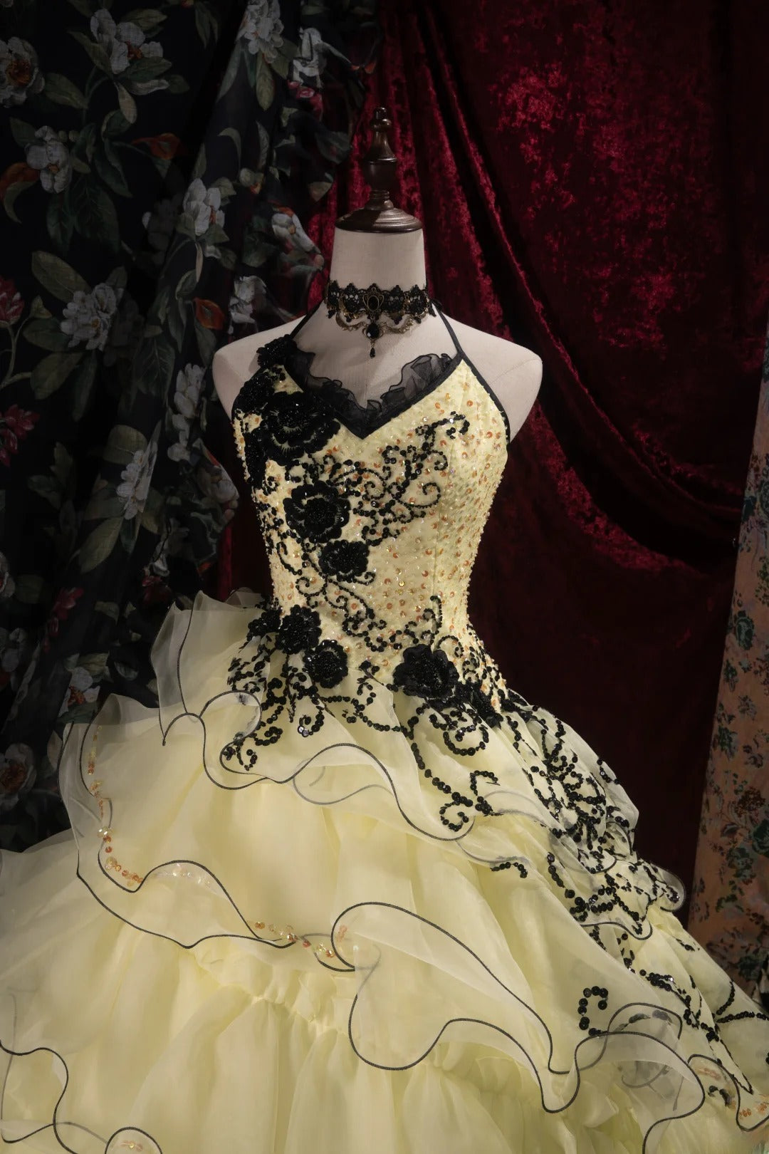 Cute Ball Gown Formal Events High Neck Yellow Tulle With Beading Quince Dress Tiered Quinceanera Dresses Birthday Outfits RB8510