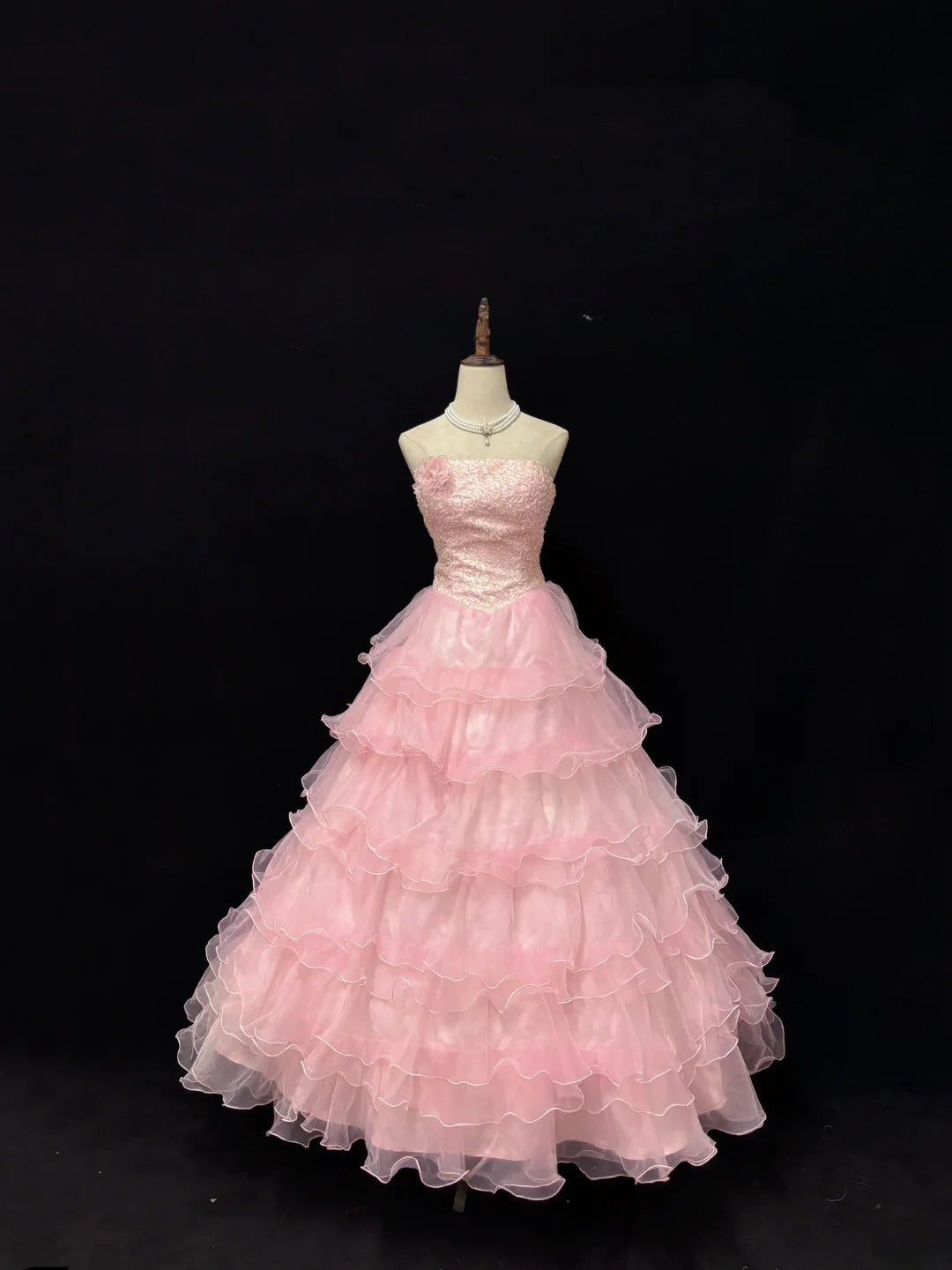Elegant Ball Gowns Strapless Pink Poofy Long With Tiered Layers Tulle Quince Dress Sweet 16 Ideas Quinceanera Dresses Vestidos De 15 anos RB7647