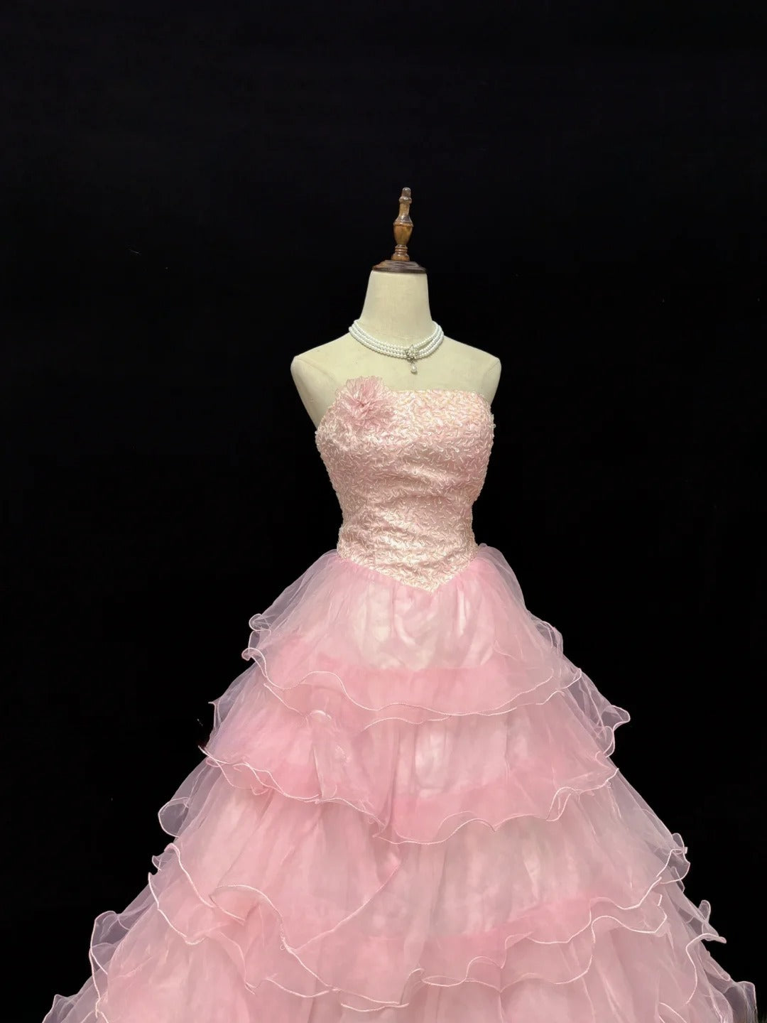 Elegant Ball Gowns Strapless Pink Poofy Long With Tiered Layers Tulle Quince Dress Sweet 16 Ideas Quinceanera Dresses Vestidos De 15 anos RB7647