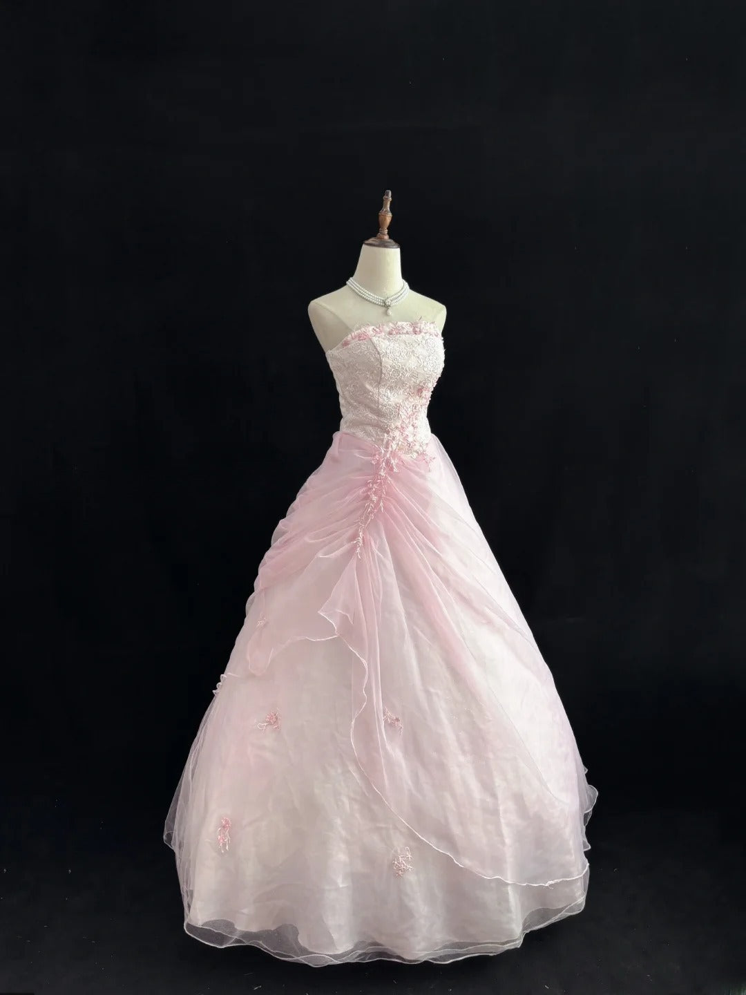 Classy Ball Gowns Strapless Pink Poofy Long With Lace Appliques Quince Dress Sweet 16 inspo Quinceanera Dresses Vestidos De 15 anos RB7655