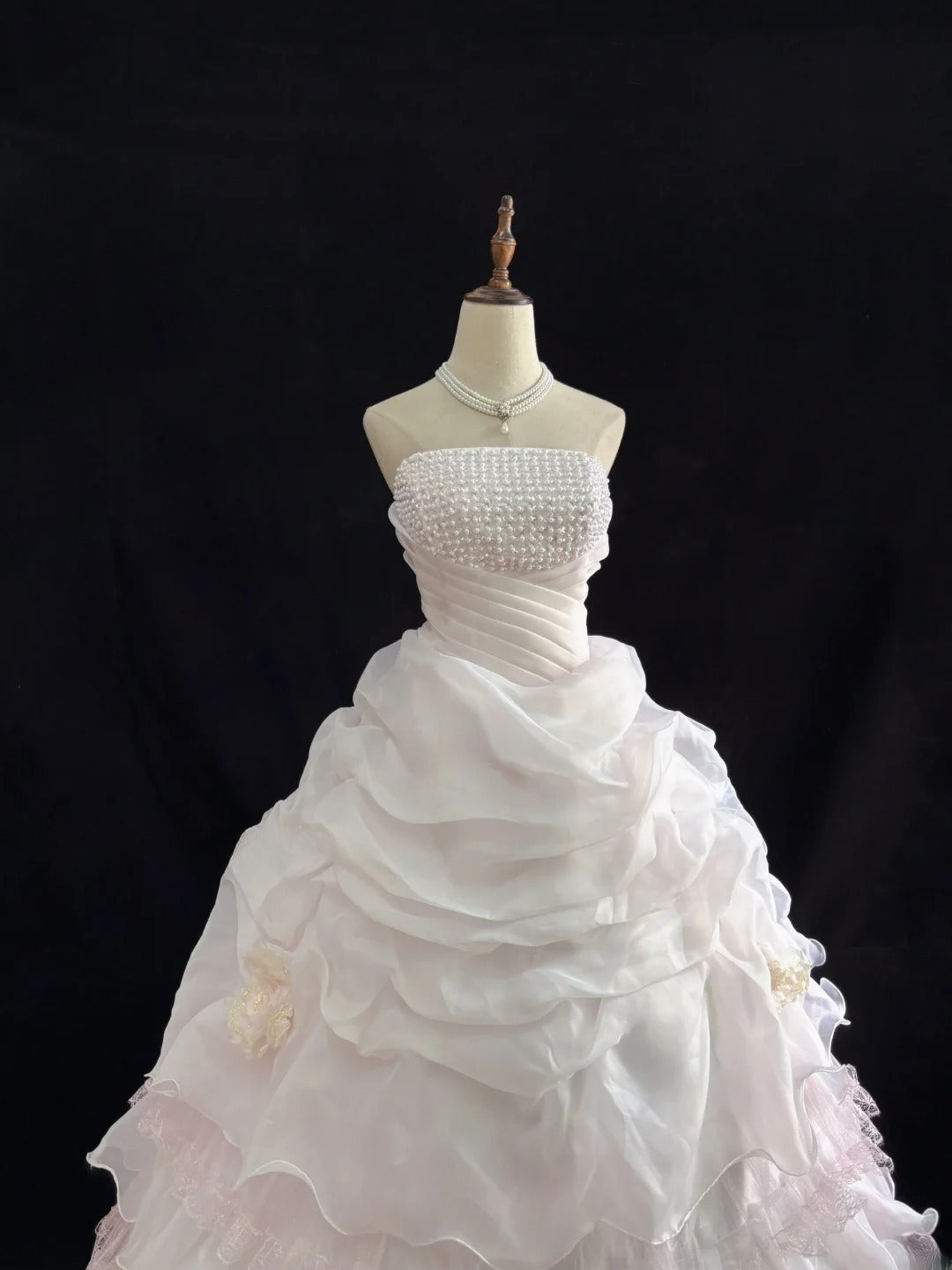 Classy Ball Gowns Strapless Pink Poofy Long With Pearls Quince Dress Sweet 16 inspo Quinceanera Dresses Vestidos De 15 anos RB7660