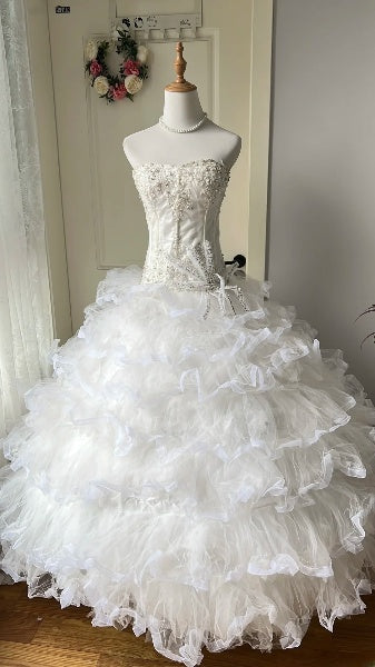 Sweet 15 Quinceanera Dress Ball Gown Strapless White With Tiered Layers Long 16th Birthday Outfits RC0609