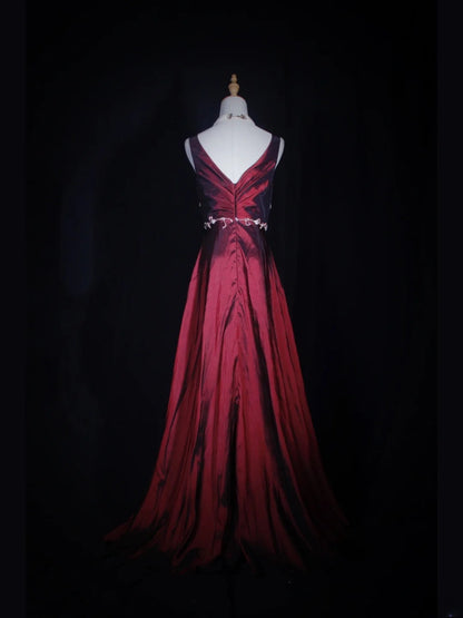 Vintage A line V Neck White Appliqued Bodice Pleated Burgundy Long Prom Dresses Impress 18th Birthday Outfits Prom Gown AS277
