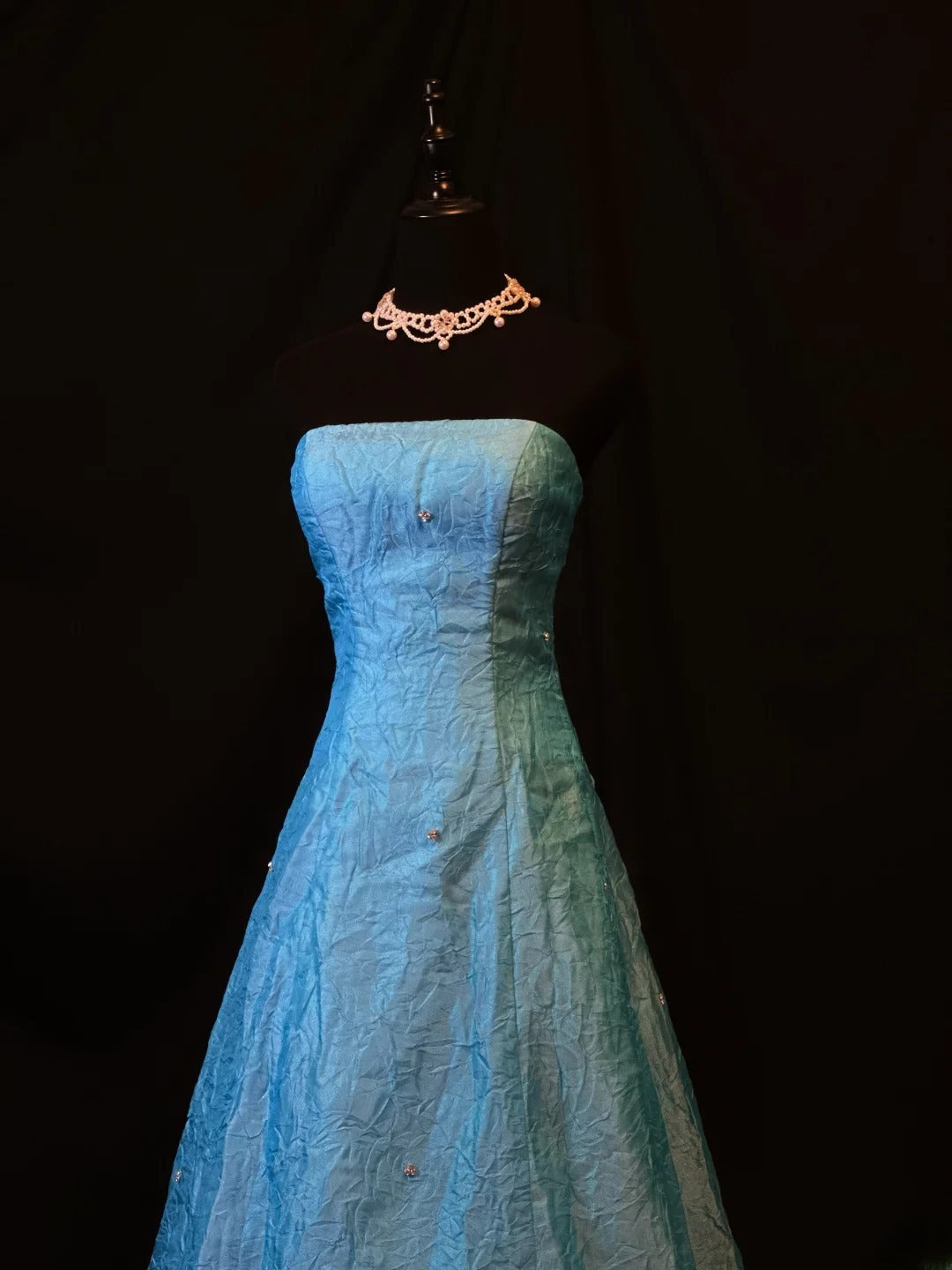Modest Prom Dresses Ball Gown Strapless Blue With Ruffled Long Night Evening Formal Outfits RB6122