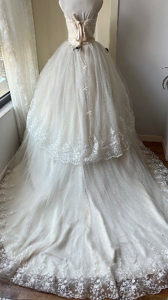 Sweet 15 Quinceanera Dress Ball Gown Strapless White Tulle With Appliques Long 16th Birthday Outfits RC0627