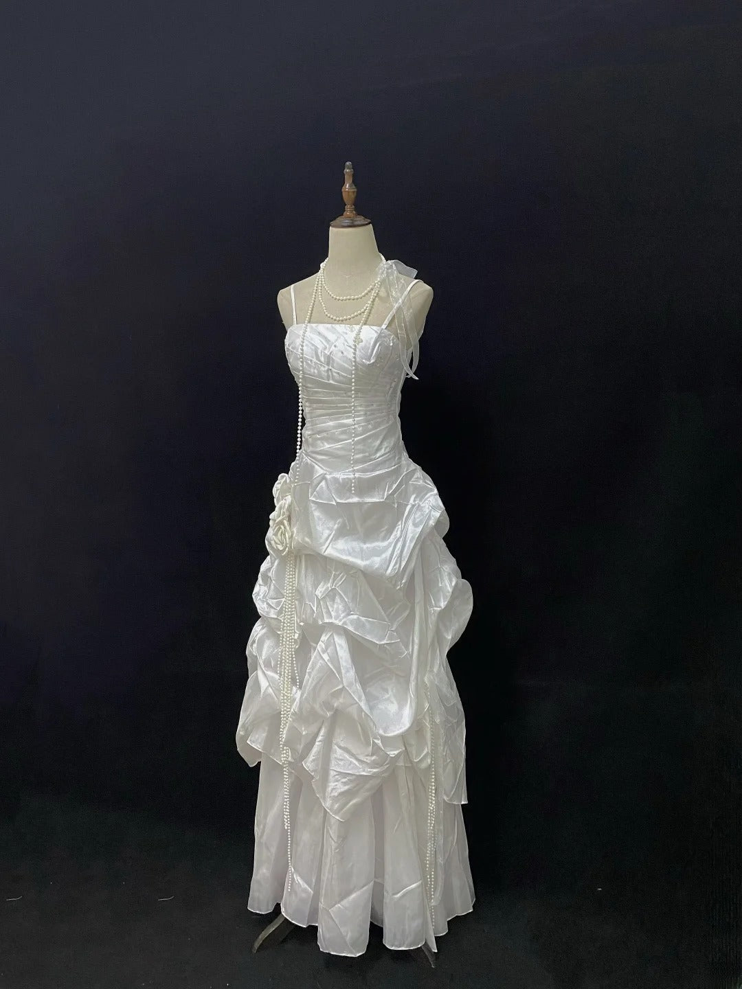 Beautiful A Line Spaghetti Straps Taffeta With Long Taffeta Groom Bride Gown Bridal Dress Modest Wedding Dresses RB7752