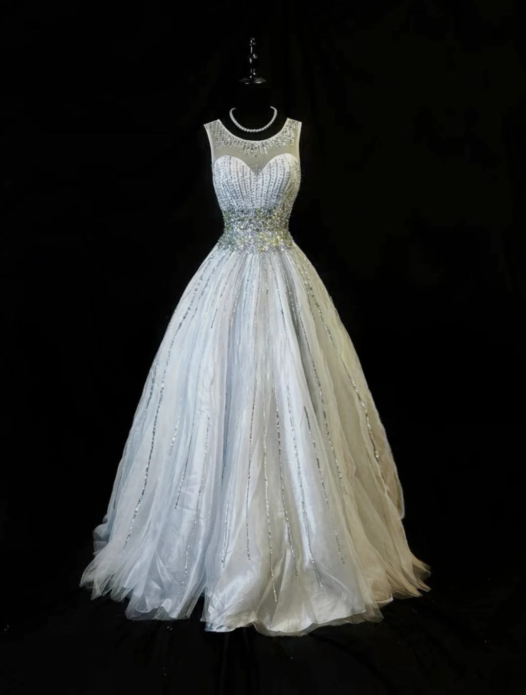 Vintage 80s Prom Dresses Ball Gown Jewel Neck Silver Tulle With Beading Party Gown Formal Outfits RB6148