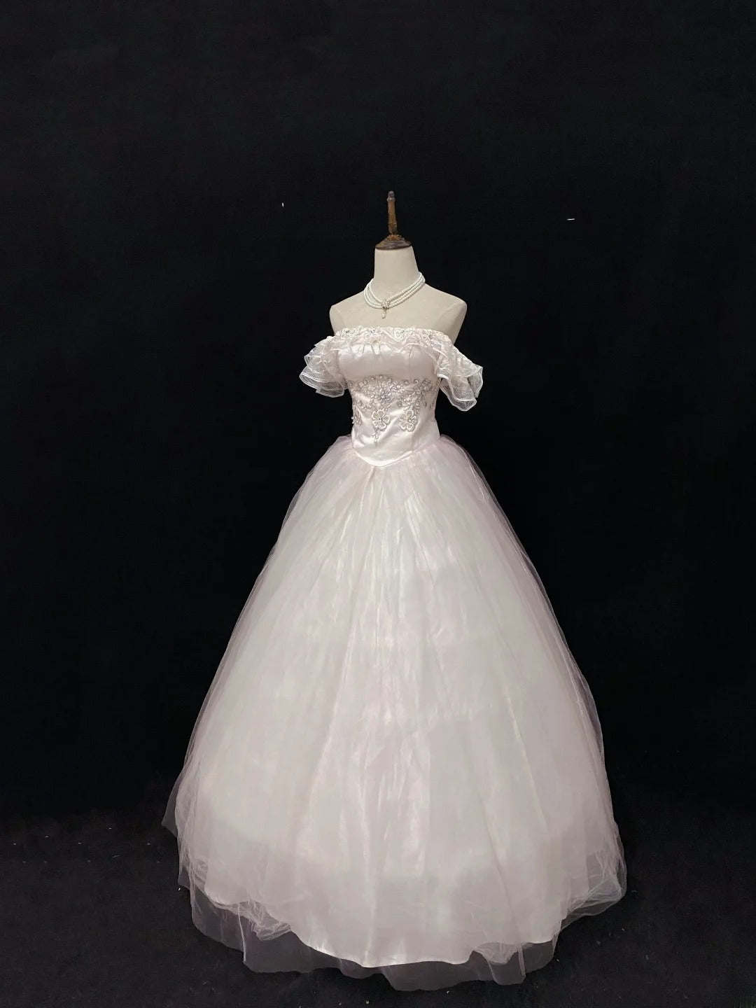 Sweet Ball Gowns Off The Shoulder Light Pink Tulle Poofy Long With Appliqued Quince Dress inspo Quinceanera Dresses Vestidos De 16 anos RB7759