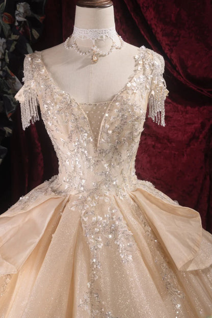 Regal Ball Gown Formal Events V Neck Champagne With Sequin Layers Lace Quince Dress Long Quinceanera Dresses Birthday Outfits RB8552