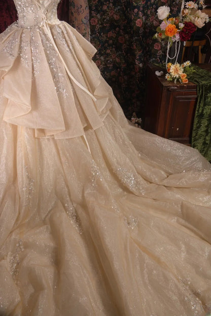 Regal Ball Gown Formal Events V Neck Champagne With Sequin Layers Lace Quince Dress Long Quinceanera Dresses Birthday Outfits RB8552