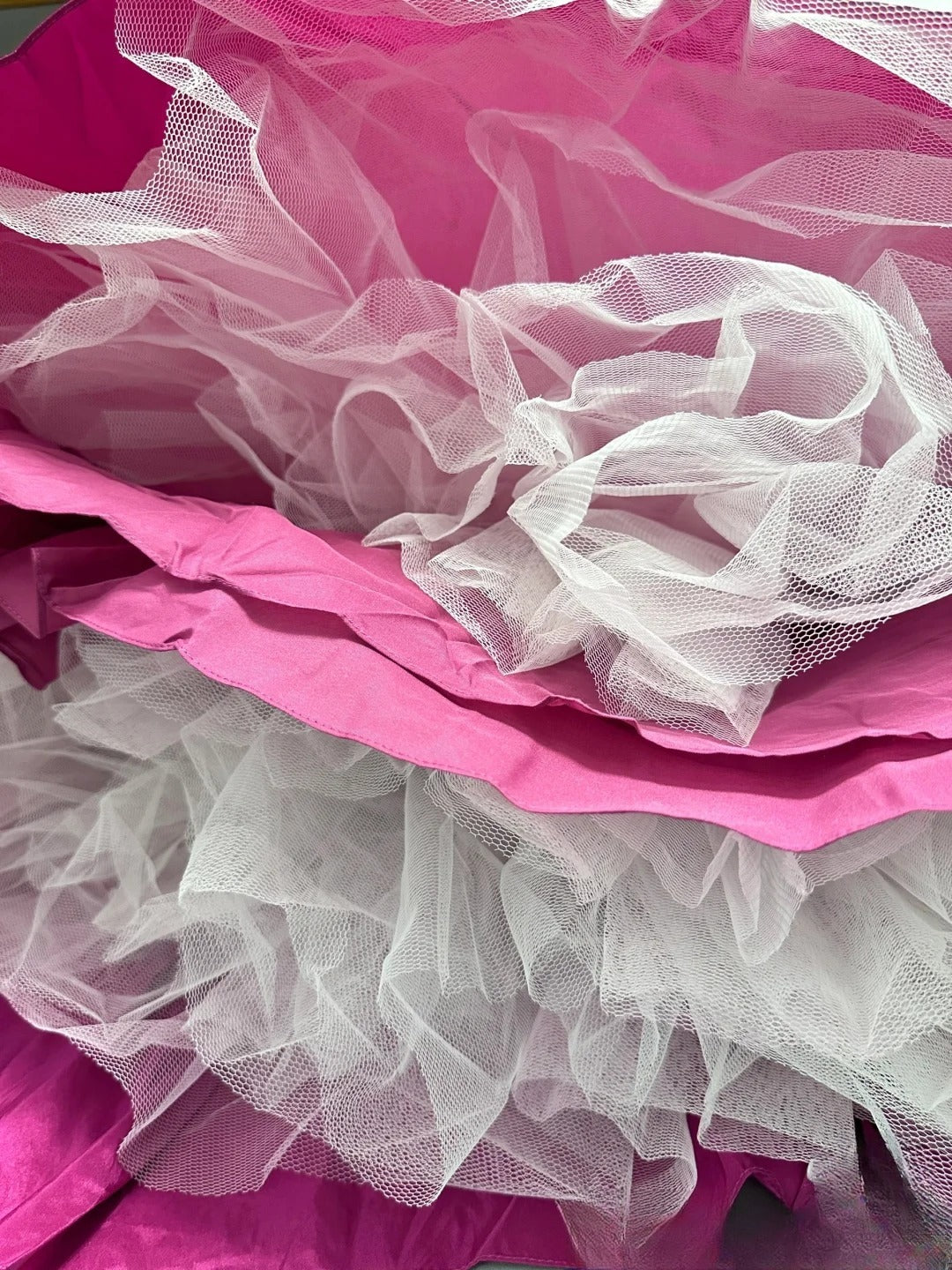 Modest Prom Dresses Ball Gown Strapless Hot Pink Satin With Ruffled Night Evening Formal Outfits RB6156