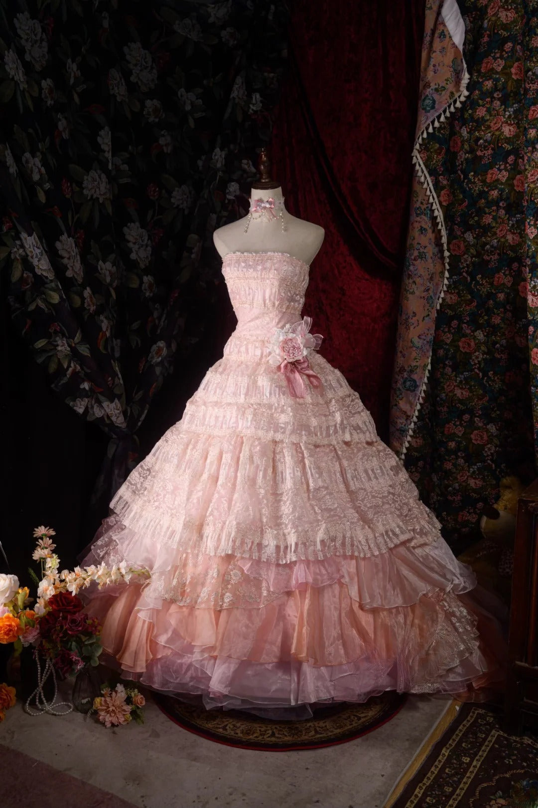 Timeless Ball Gown Formal Events Strapless Pink With Tiered Layers Lace Quince Dress Long Quinceanera Dresses Birthday Outfits RB8553