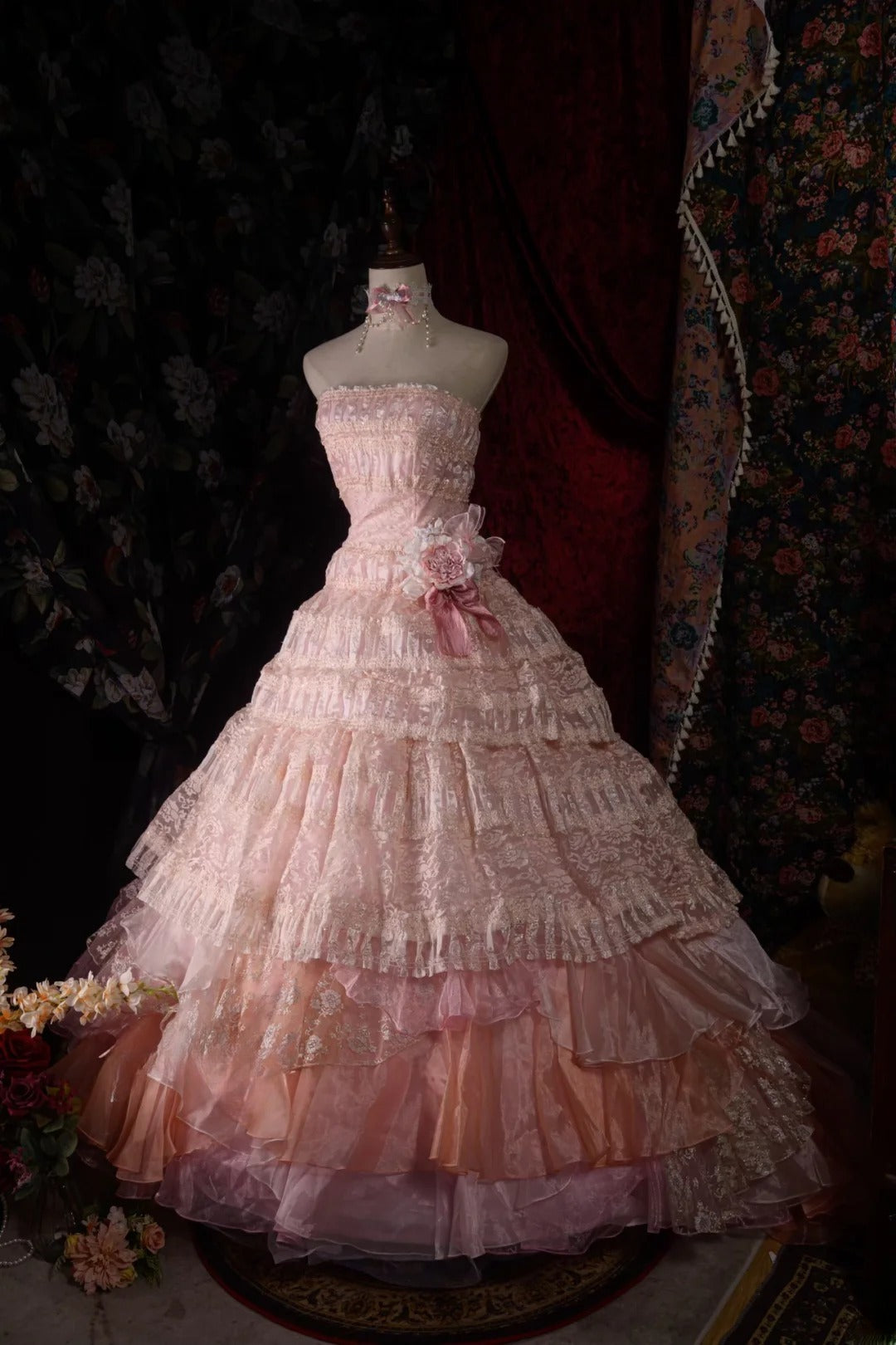 Timeless Ball Gown Formal Events Strapless Pink With Tiered Layers Lace Quince Dress Long Quinceanera Dresses Birthday Outfits RB8553